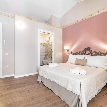 Promenade Boutique Rooms - City Centre Cagliari Bagian luar foto