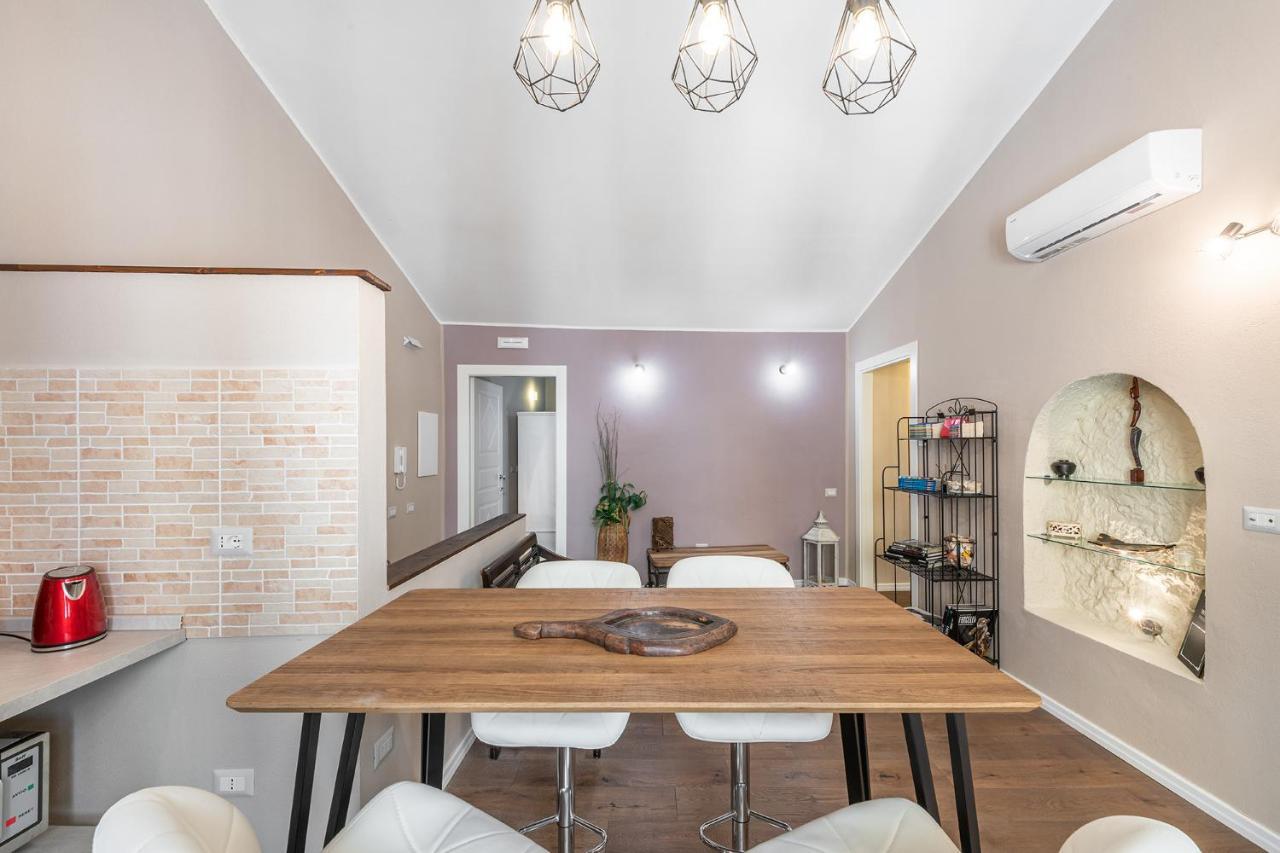 Promenade Boutique Rooms - City Centre Cagliari Bagian luar foto