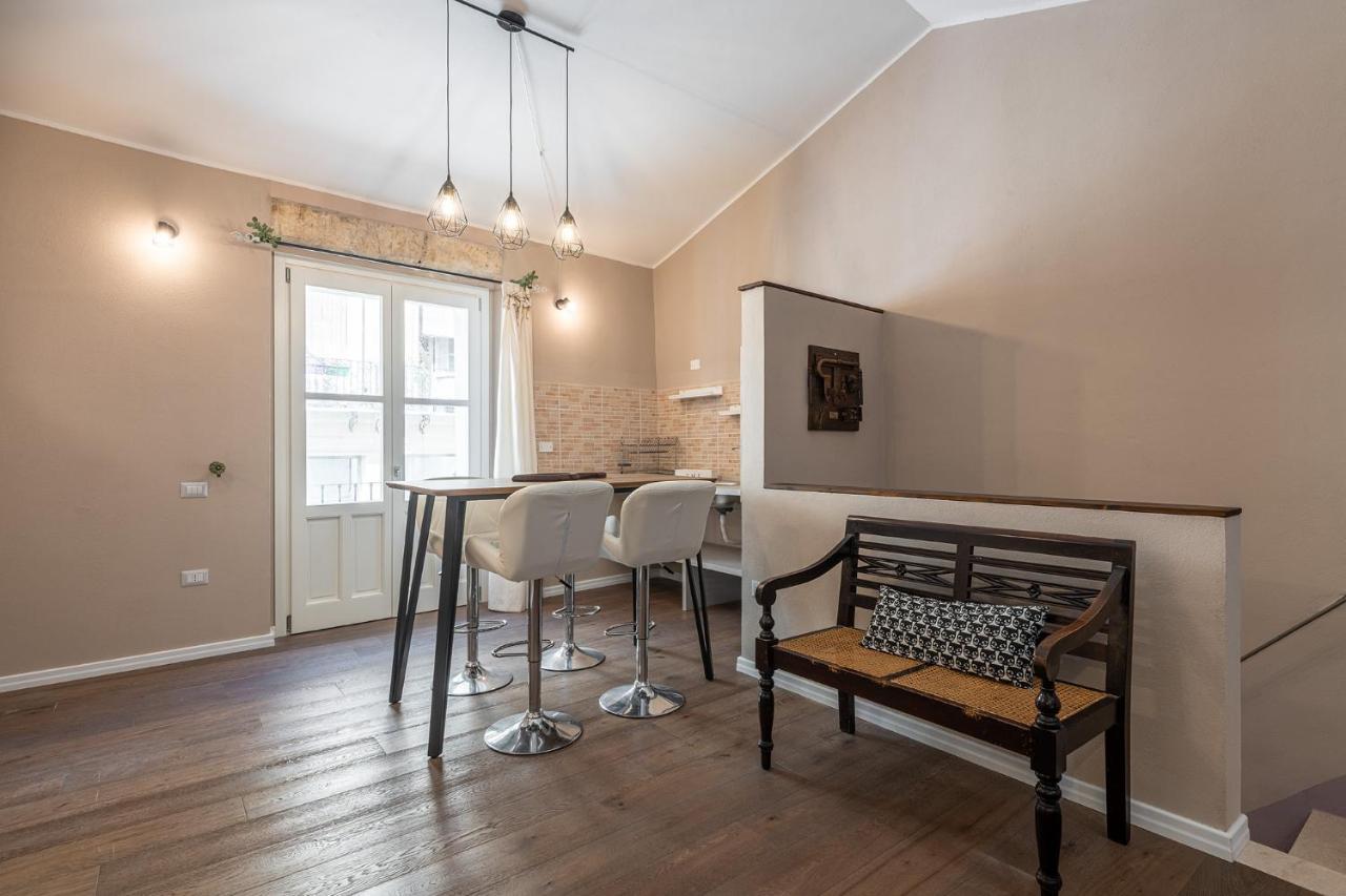 Promenade Boutique Rooms - City Centre Cagliari Bagian luar foto