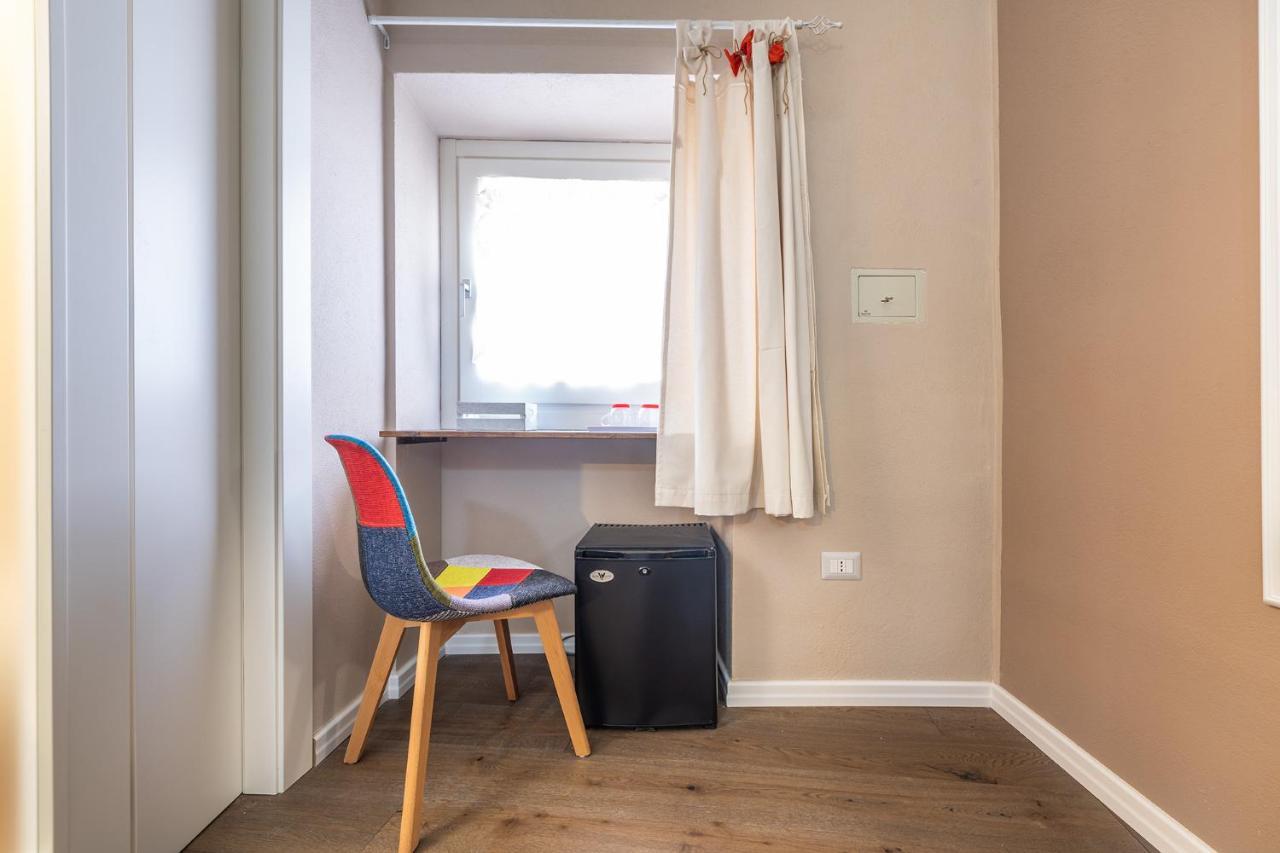 Promenade Boutique Rooms - City Centre Cagliari Bagian luar foto