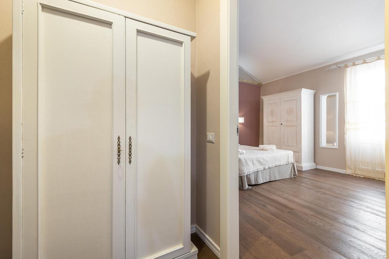 Promenade Boutique Rooms - City Centre Cagliari Bagian luar foto